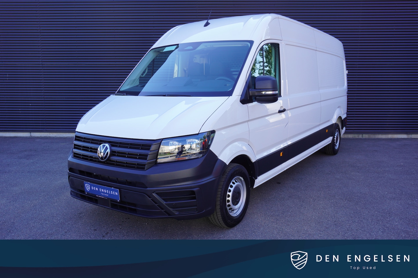 Volkswagen Crafter - 35 180pk L4H3/L3H2 Facelift Digitaal Dashboard Apple carplay Camera Parkeersensoren 3-Zits - AutoWereld.nl