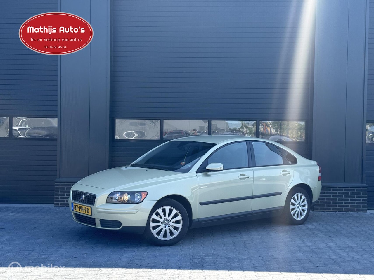 Volvo S40 - 1.8 Nette staat! Airco Cruise LM velgen! - AutoWereld.nl
