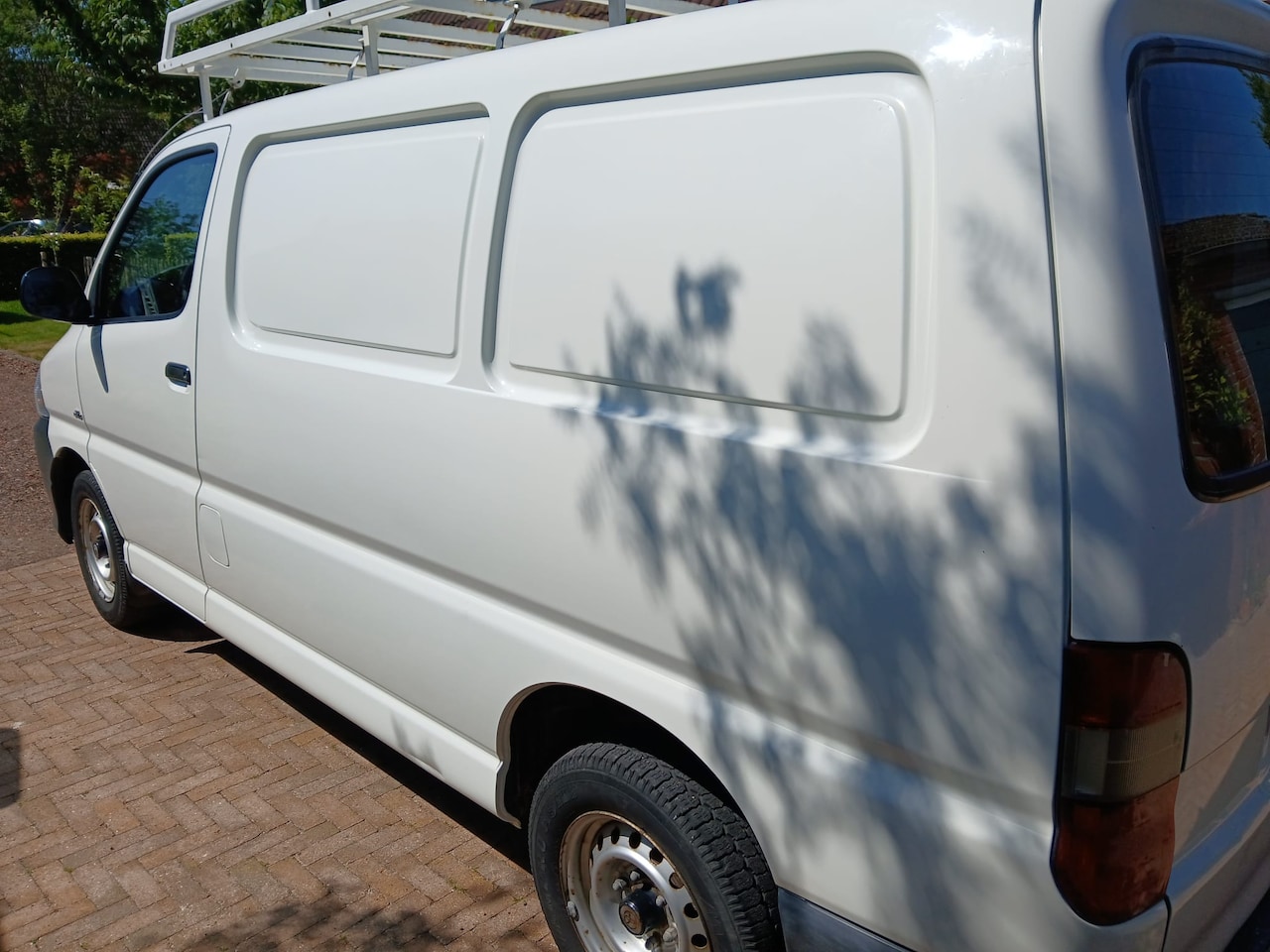 Toyota HiAce - 2.5 D-4D KWB Trekhaak en imperiaal - AutoWereld.nl