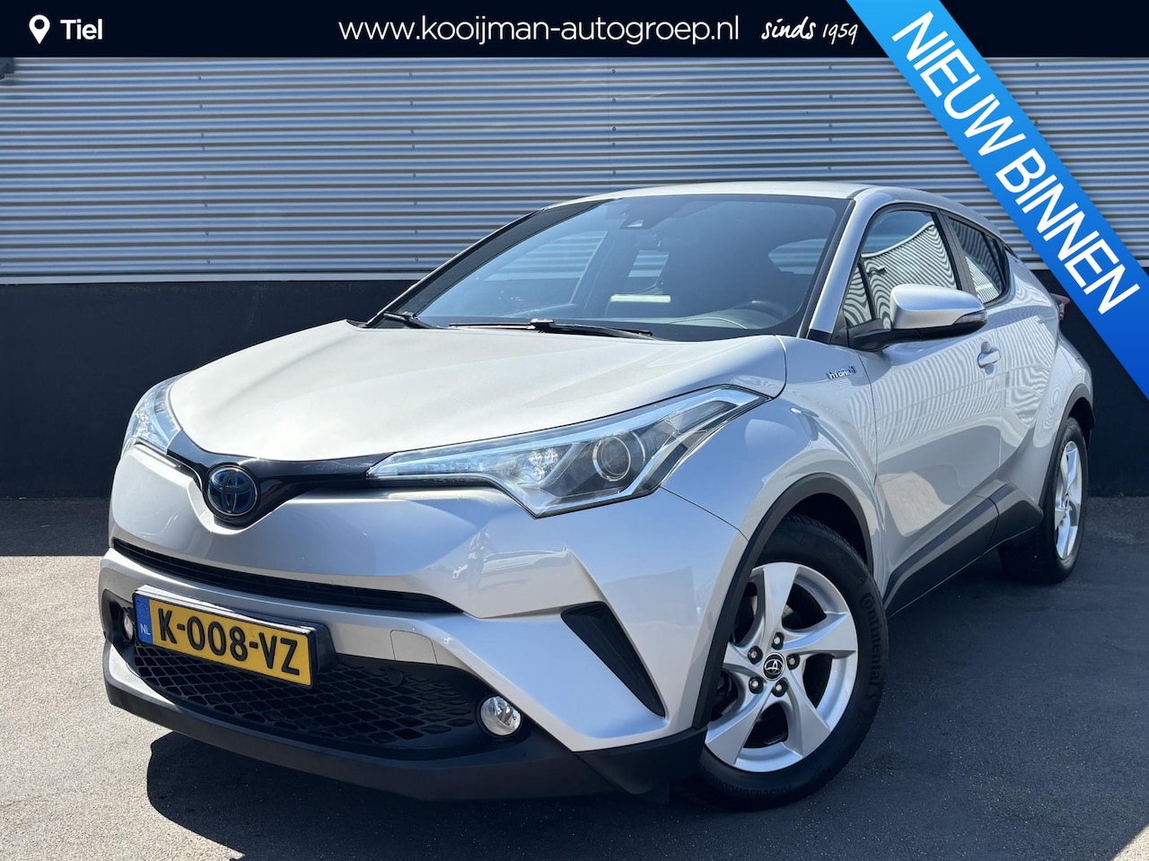 Toyota C-HR - 1.8 Hybrid Dynamic Navigatie / Cruise / Climate control / Camera - AutoWereld.nl
