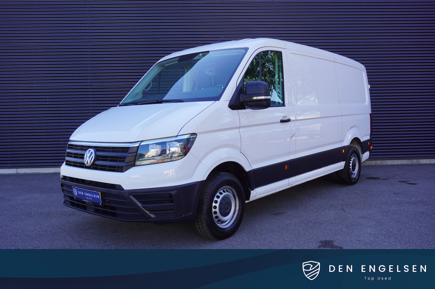 Volkswagen Crafter - 140PK Automaat L3H2/L2H1 Apple Carplay Camera Parkeersensoren Cruise control Airco 3-Zits - AutoWereld.nl