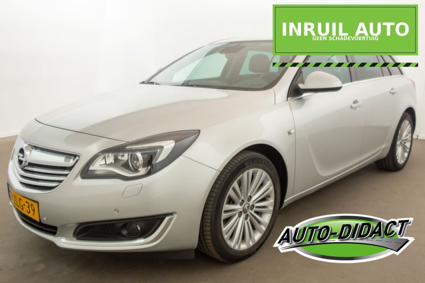Opel Insignia - 1.6T Automaat Navi Clima Business+ - AutoWereld.nl