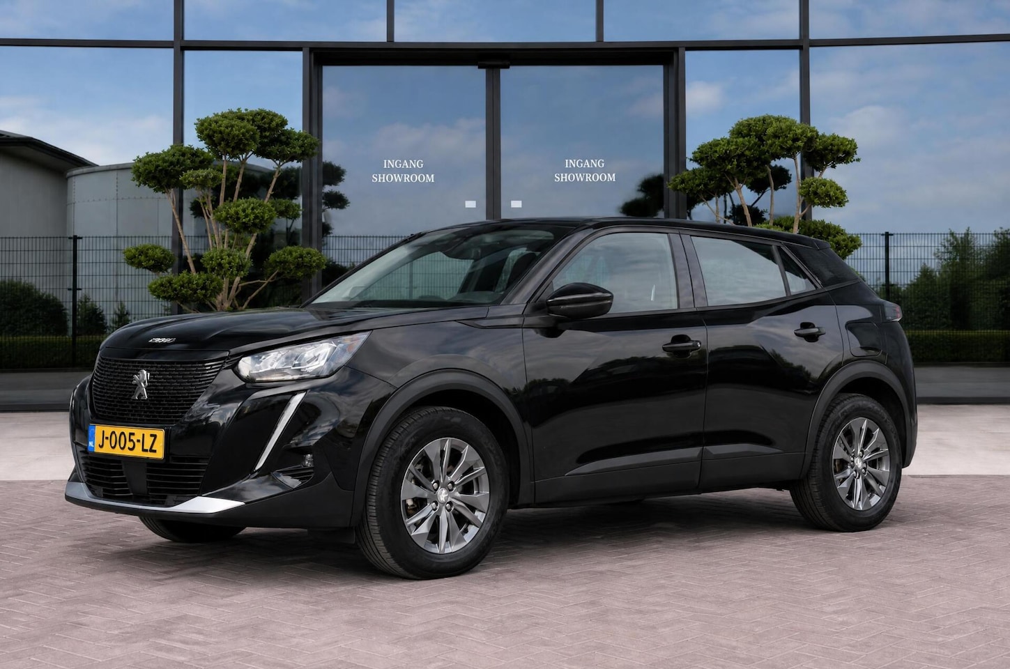 Peugeot e-2008 - EV Allure 50 kWh | SOH 91,25% - AutoWereld.nl