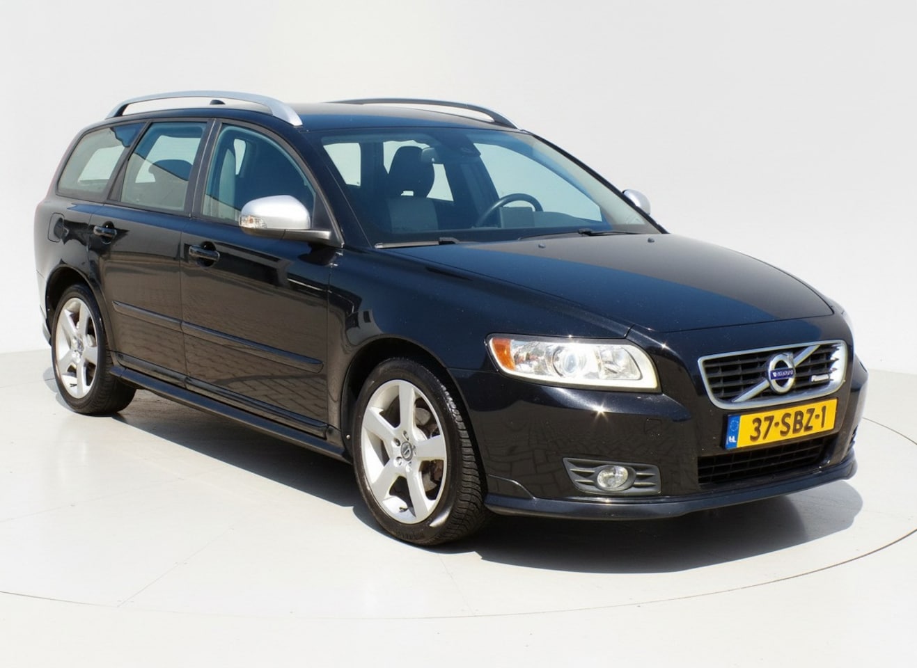Volvo V50 - 2.0 R-Design Pro Edition|Cruise|Trekhaak|Airco - AutoWereld.nl
