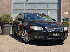 Volvo V70 - 1.6 T4 Limited Edition Leder/Trekhaak/Schuifdak