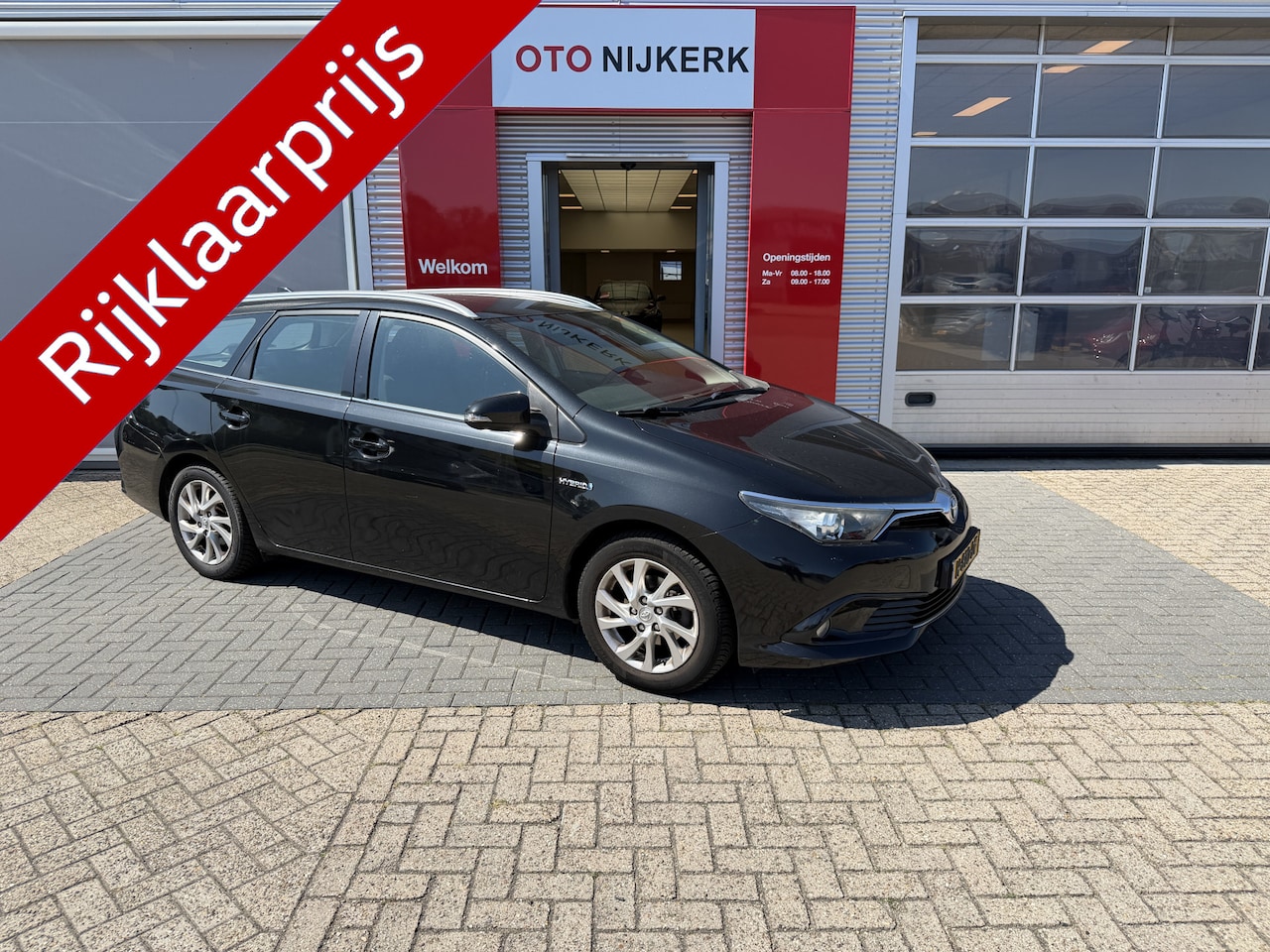 Toyota Auris Touring Sports - 1.8 Hybrid Aspiration *Met trekhaak!* - AutoWereld.nl