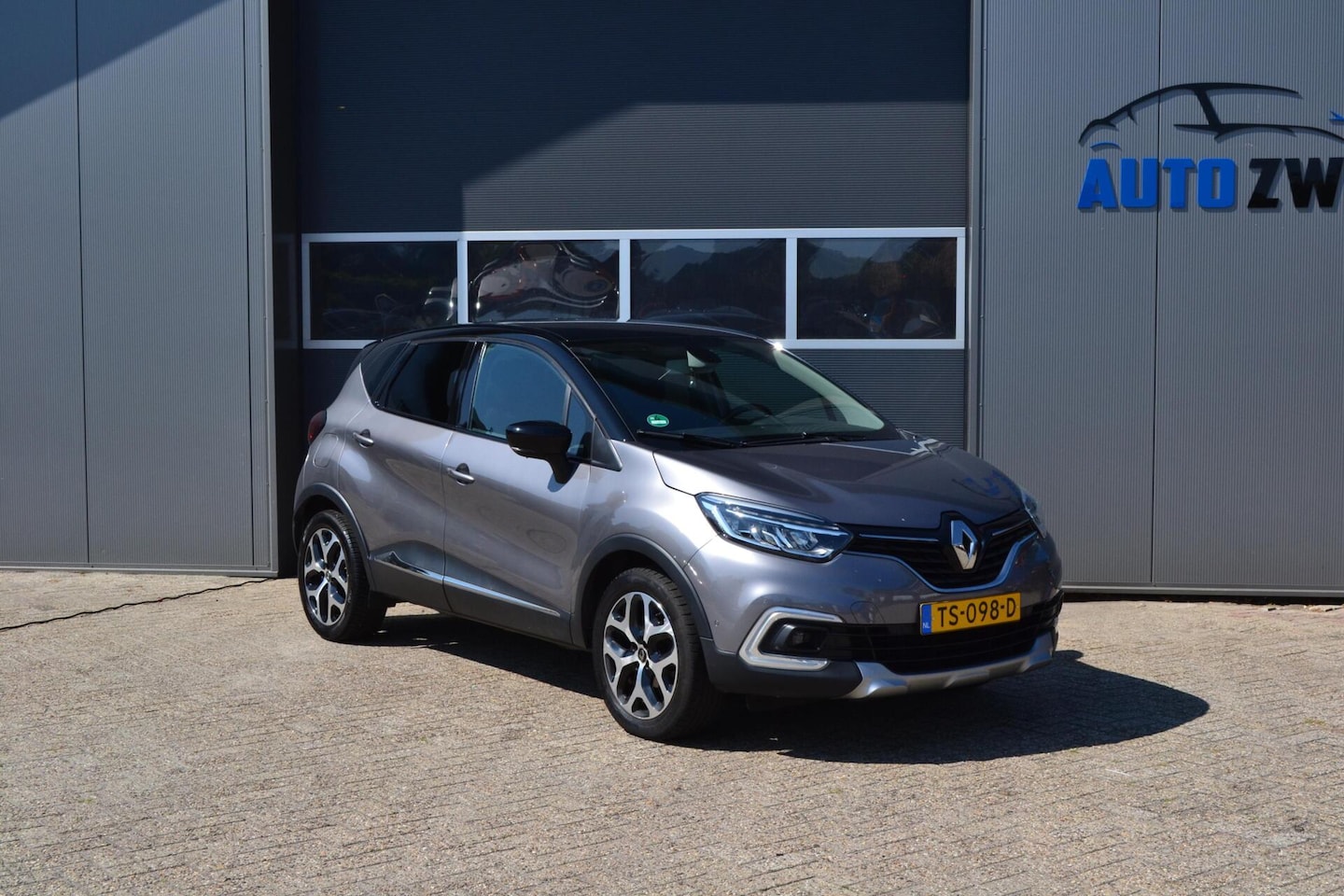 Renault Captur - 0.9 TCe Intens Camera/Cruise/Trekhaak - AutoWereld.nl