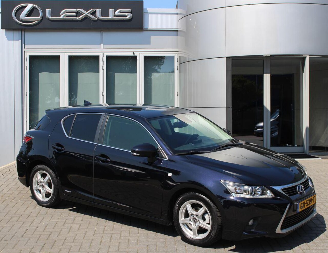 Lexus CT 200h - 25th Edition NL-AUTO STOELVERW PARK-SENSOR NAVI CAMERA - AutoWereld.nl