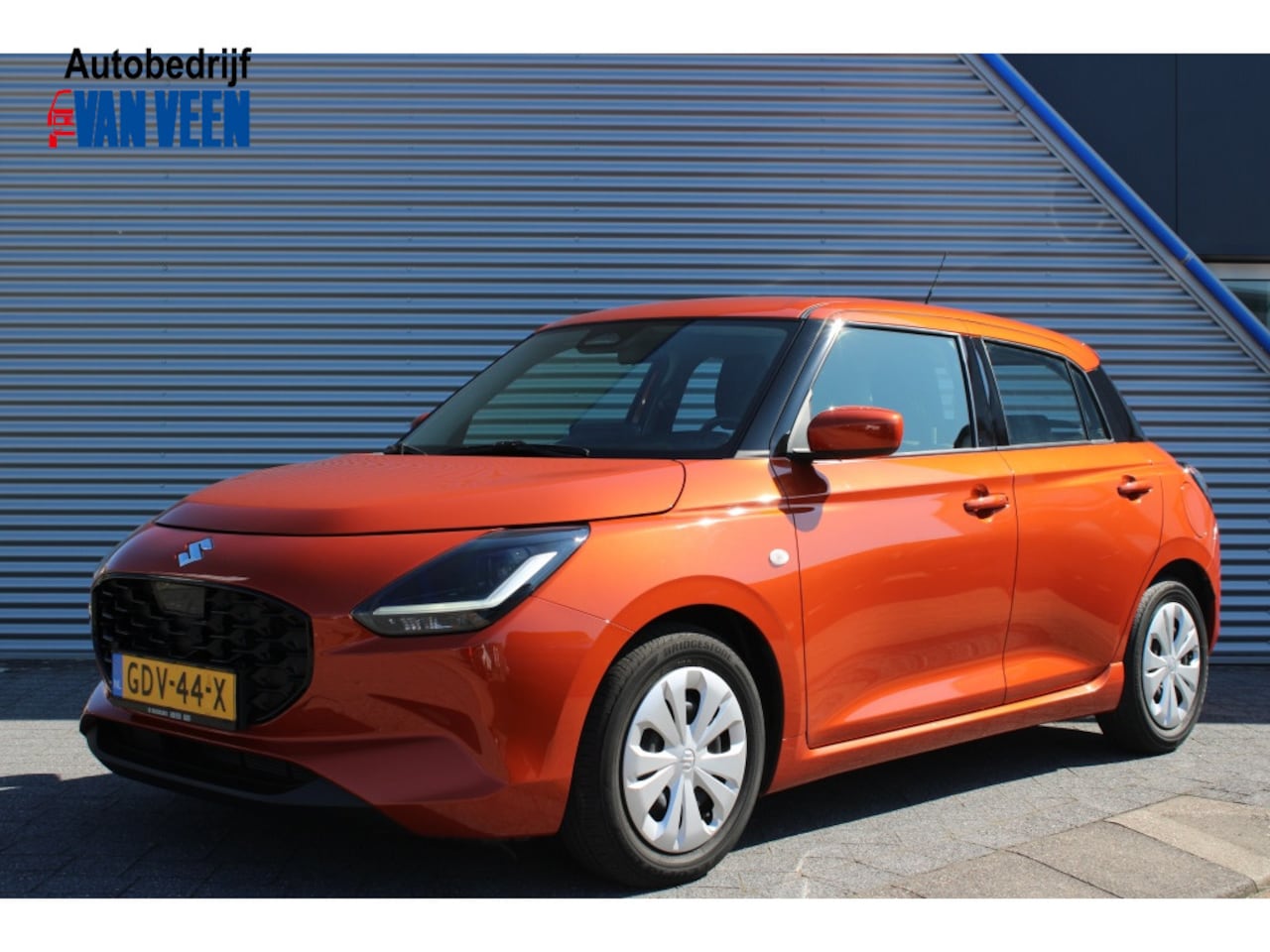 Suzuki Swift - 1.2 Comfort SmartHybrid | Navigatie | Full Led | Airco | Camera - AutoWereld.nl