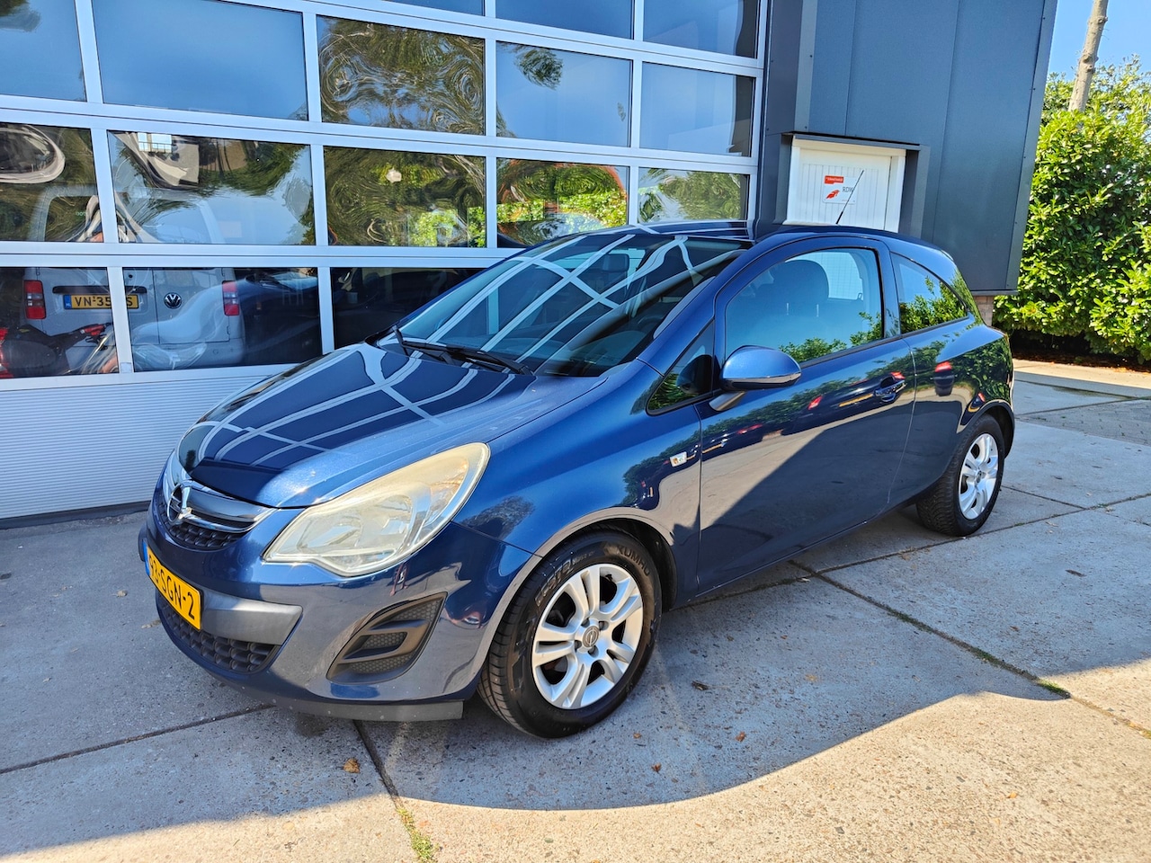 Opel Corsa - 1.2-16V Edition airco - AutoWereld.nl