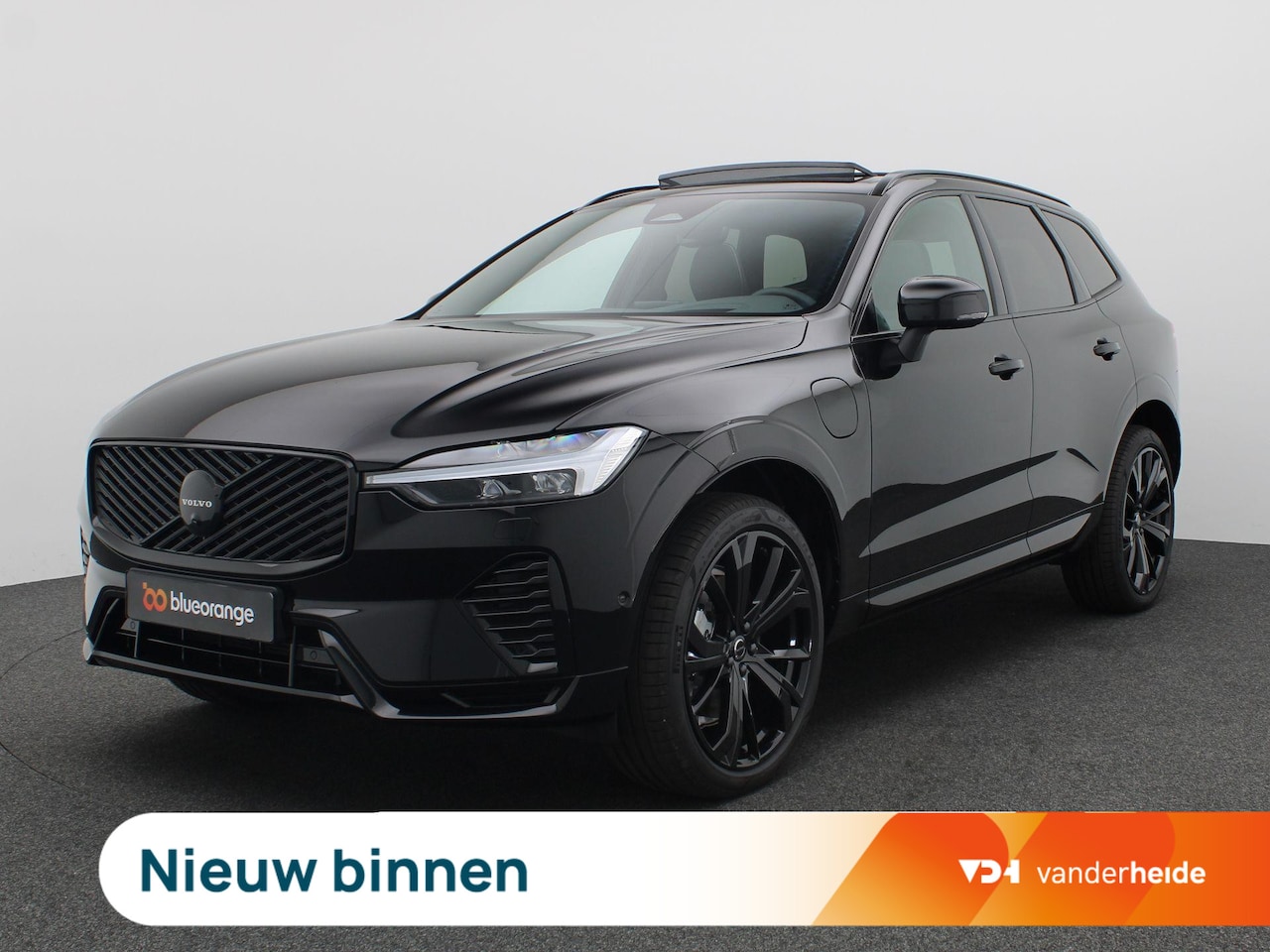Volvo XC60 - 2.0 T8 Plug-in hybrid AWD Plus Dark 455PK Aut. Panoramadak, 21" LM Velgen, 360gr. Camera, - AutoWereld.nl