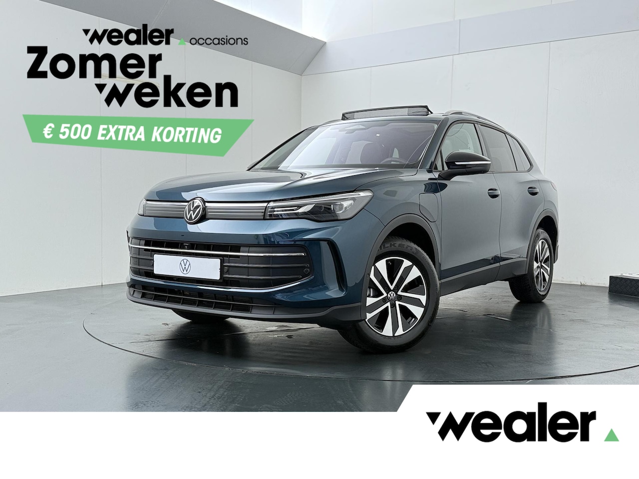 Volkswagen Tiguan - 1.5 eHybrid Life Edition | 204 PK | SoH 99% | Trekhaak | Panoramadak | Area view 360 | Sto - AutoWereld.nl