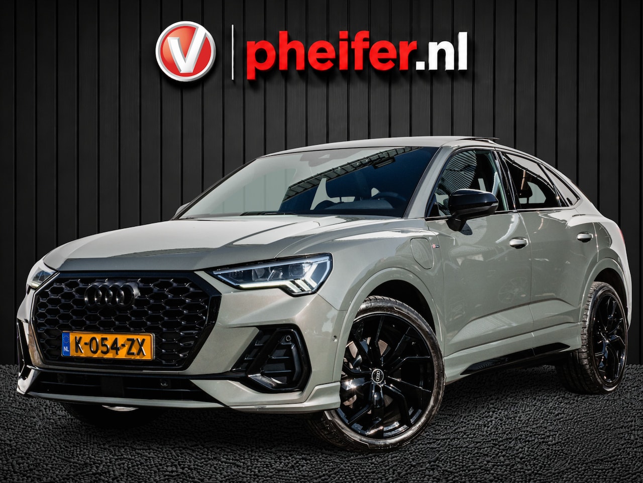 Audi Q3 Sportback - 45 TFSI e 245pk S Edition Elek. panorama/ Lederen int./ Stoelverwarming/ Camera/ Blindspot - AutoWereld.nl