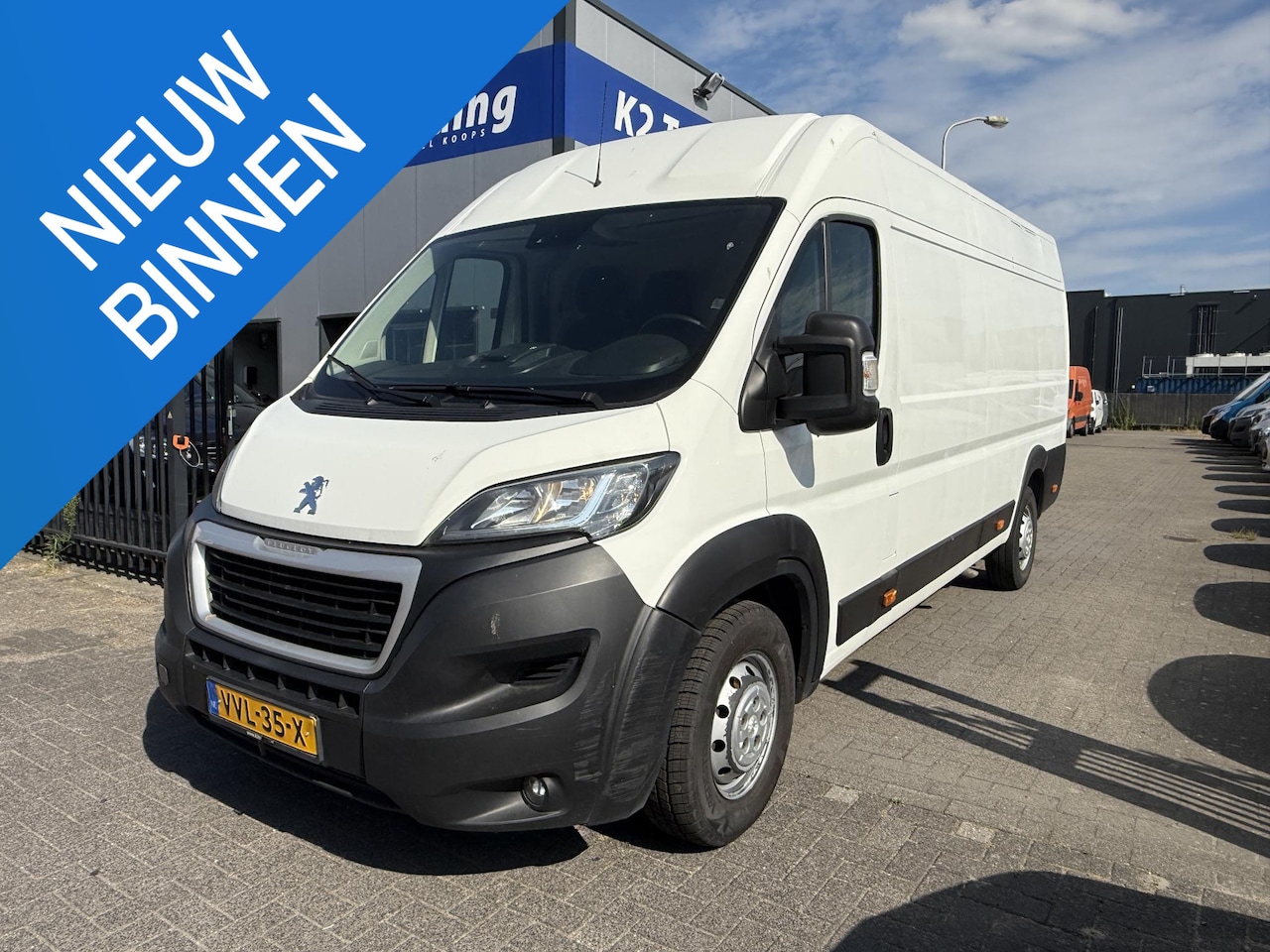 Peugeot Boxer - 435 2.2 BlueHDi 165 L3H2 Zwaar Pro Distributieriem nieuw - AutoWereld.nl