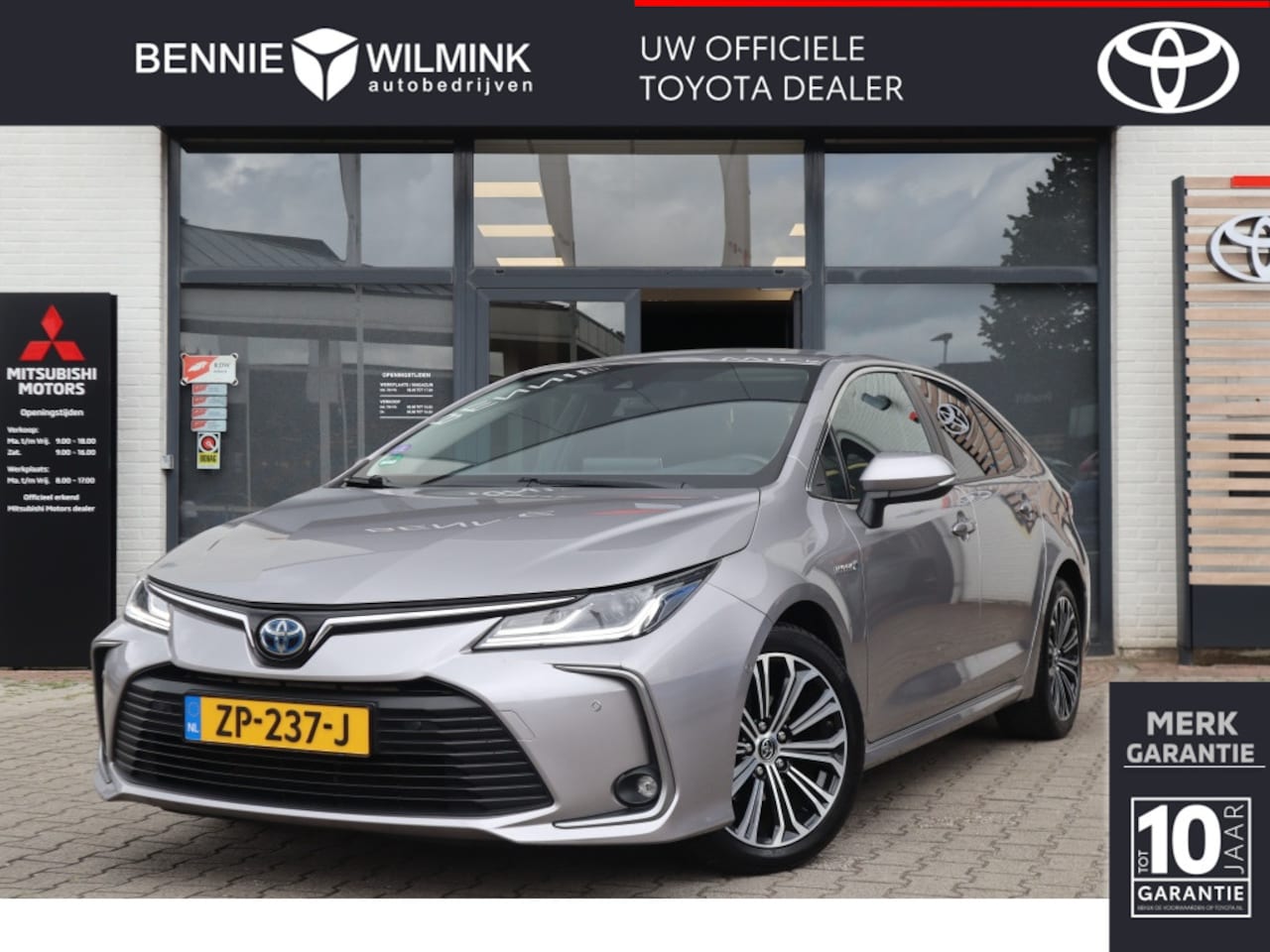 Toyota Corolla - 1.8 Hybrid Style 1.8 Hybrid Style - AutoWereld.nl