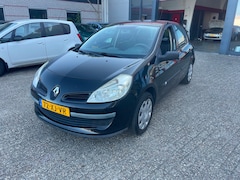 Renault Clio - 1.2-16V Business Line airco leuke auto