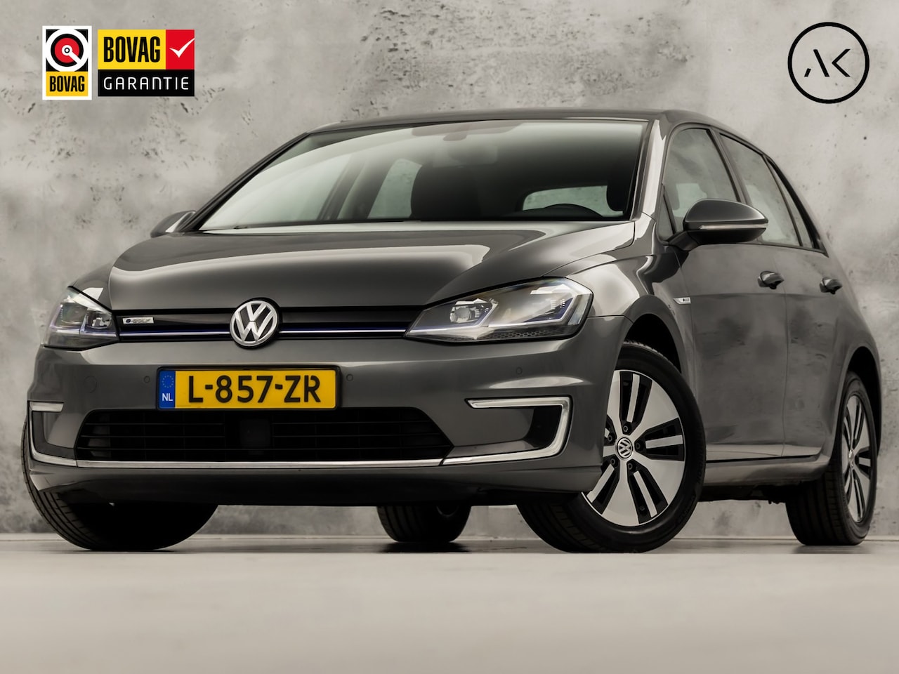 Volkswagen e-Golf - 100 kW Sportline Automaat (APPLE CARPLAY, GROOT NAVI, CLIMATE, SPORTSTOELEN, LED KOPLAMPEN - AutoWereld.nl