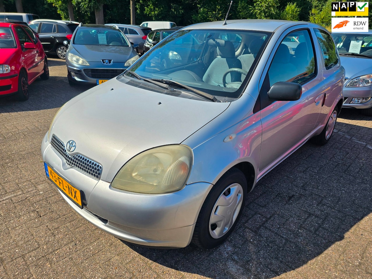 Toyota Yaris - 1.3-16V VVT-i Sol Airco Trekhaak - AutoWereld.nl