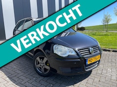 Volkswagen Polo - 1.2 Trendline Nw APK-Airco-Lmv-Elekpakket