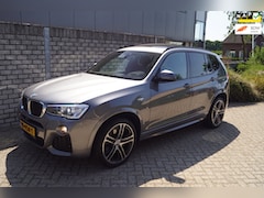 BMW X3 - S-Drive20i Centennial High Executive M Sport Autom Pano Leder Navi Camera Head-Up Xenon Cl