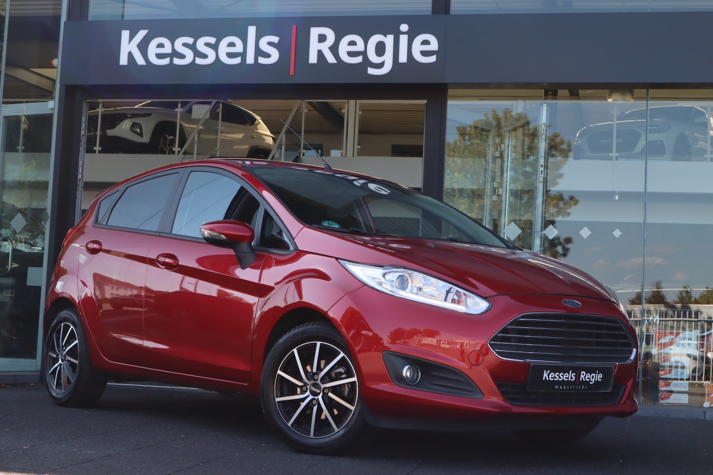 Ford Fiesta - 1.0 EcoBoost Titanium | Stoelverwarming | 15” - AutoWereld.nl