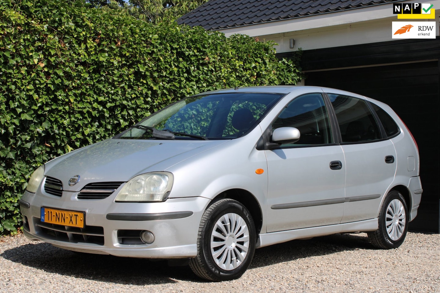 Nissan Almera Tino - 1.8 Acenta | Automaat | Achteruitrijcamera | NIEUWE APK - AutoWereld.nl
