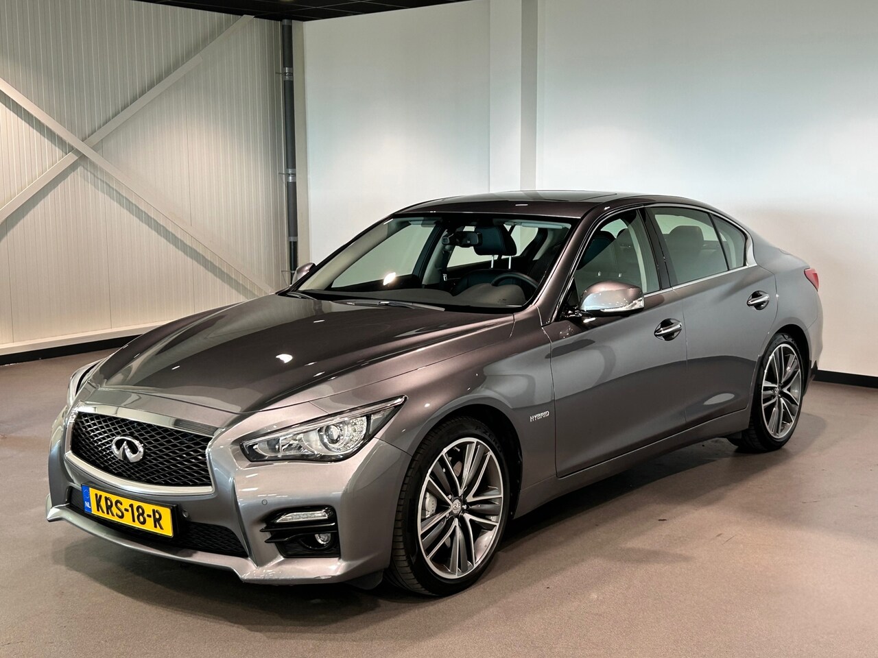 Infiniti Q50 - 3.5 S Hybrid Sport Tech AWD | 1e Eigenaar | Dealer onderhouden. - AutoWereld.nl