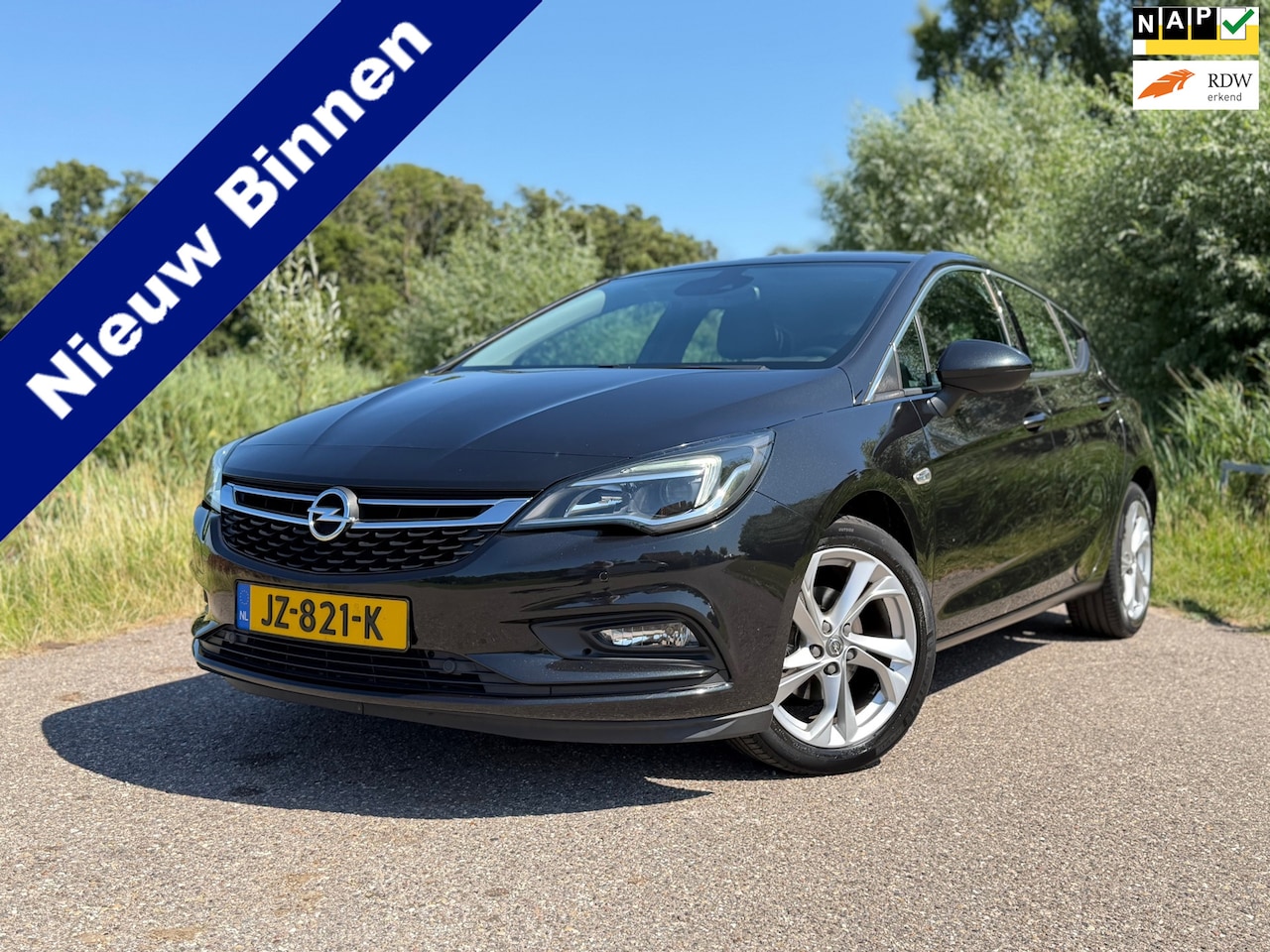 Opel Astra - 1.4 Innovation / Navigatie / Camera / Cruise Control / Climate Control / Half leder / Afne - AutoWereld.nl