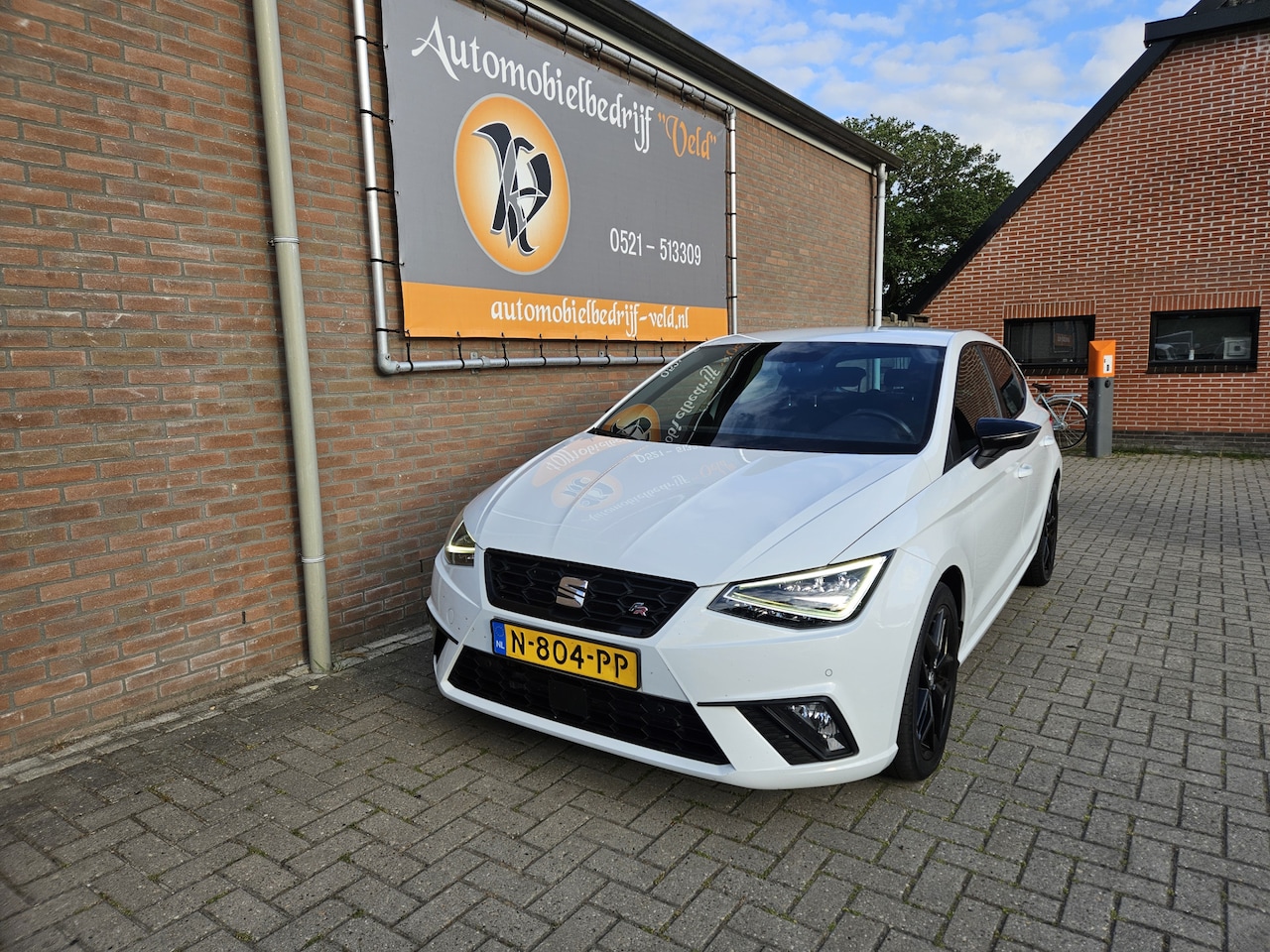 SEAT Ibiza - 1.0 TSI FR Business Intense 1.0 TSI FR Business Intense - AutoWereld.nl