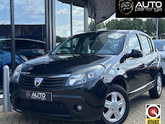 Dacia Sandero - 1.2 Blackline 75PK | Trekhaak | 2e Eigenaar | NL AUTO | Airco | Volledige Onderhoudshistor