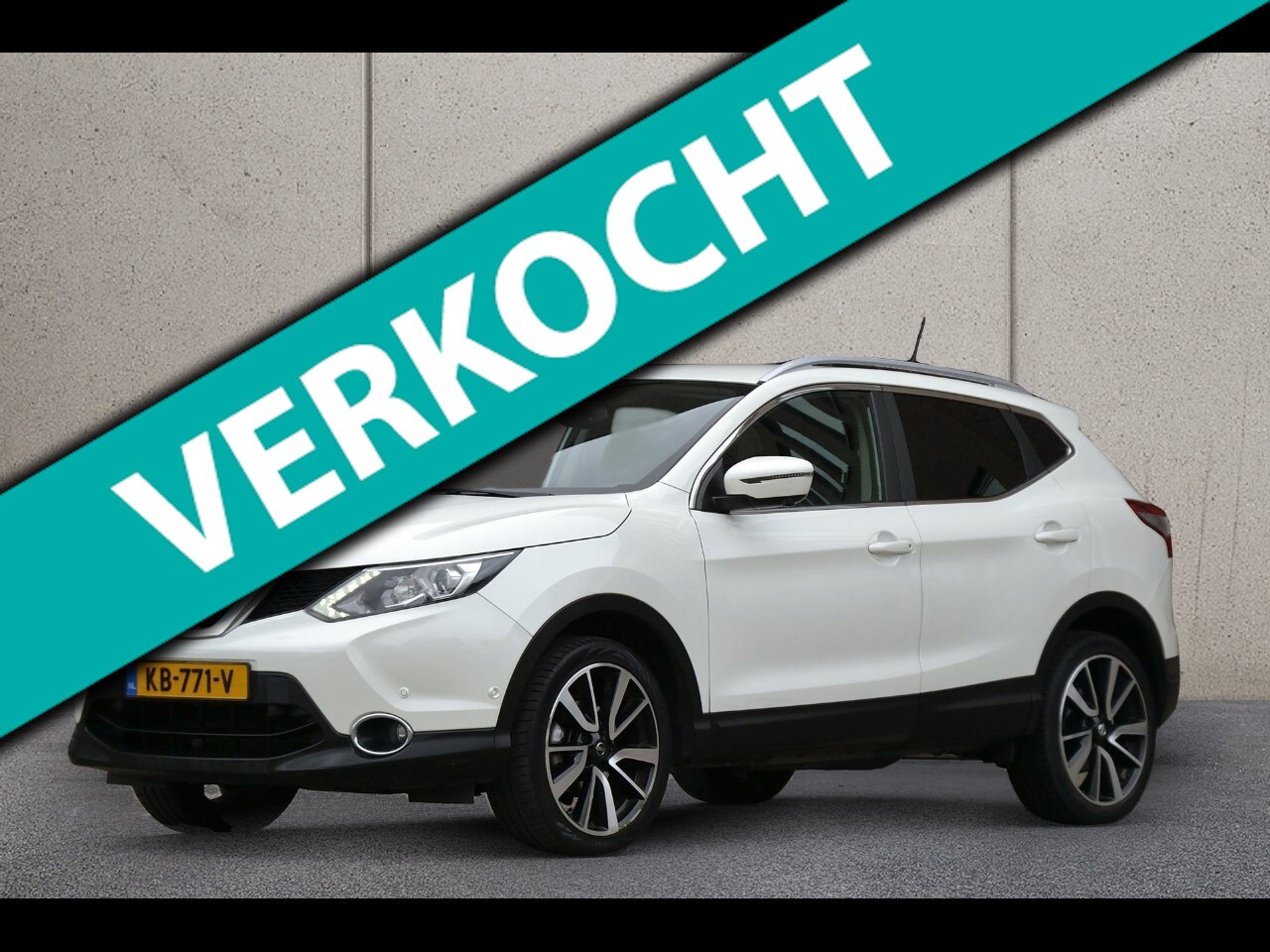 Nissan Qashqai - 1.2 Tekna | Navigatie | Trekhaak | 360 Camera | Stoelverwarming - AutoWereld.nl