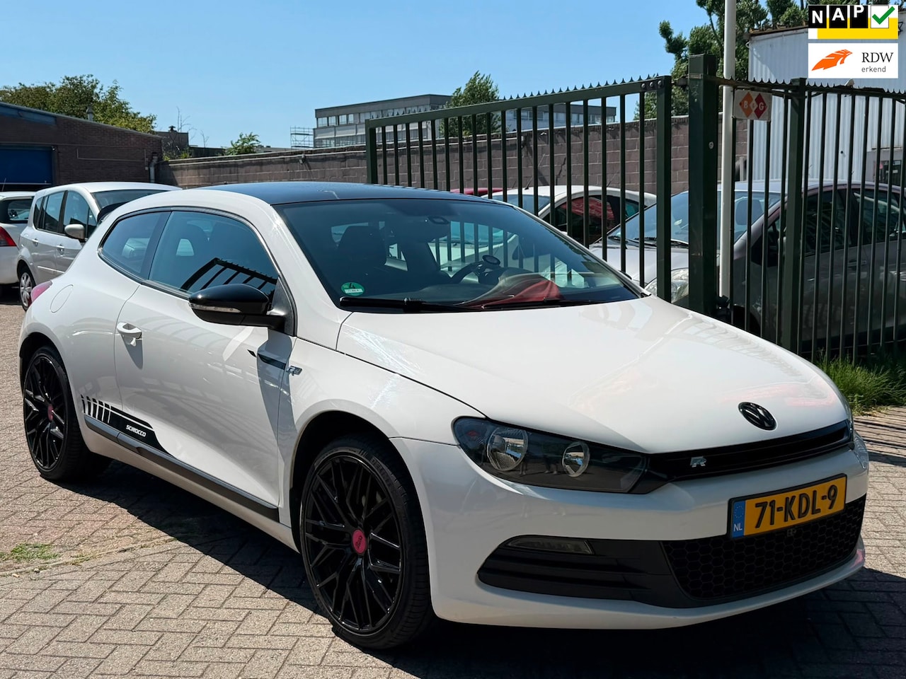 Volkswagen Scirocco - 1.4 TSI Dealer onderhouden airco navigatie cruis control - AutoWereld.nl