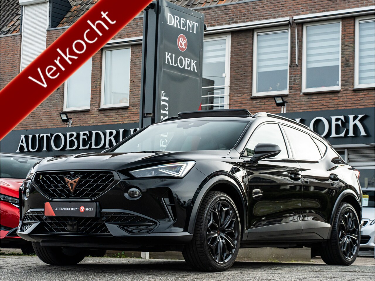 CUPRA Formentor - 1.4 e-Hybrid VZ Tribe Edition PANO SCHAALSTOELEN 360 CAMERA ELEK STOEL 19 INCH BLACK OPTIC - AutoWereld.nl
