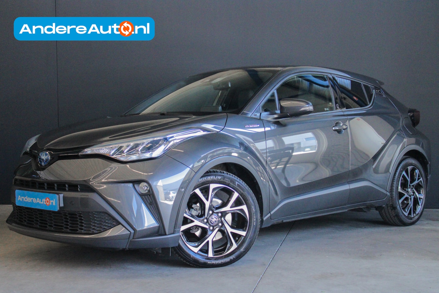 Toyota C-HR - 2.0 Hybrid Style |dealer onderhouden|dodehoek|stoelverwarming|parkeersensoren| - AutoWereld.nl