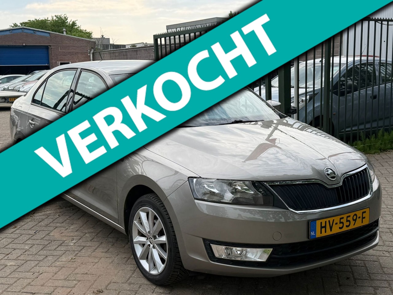 Skoda Rapid - 1.2 TSI Greentech Ambition 1e eigenaar navigatie cruis control airco elektrische ramen - AutoWereld.nl