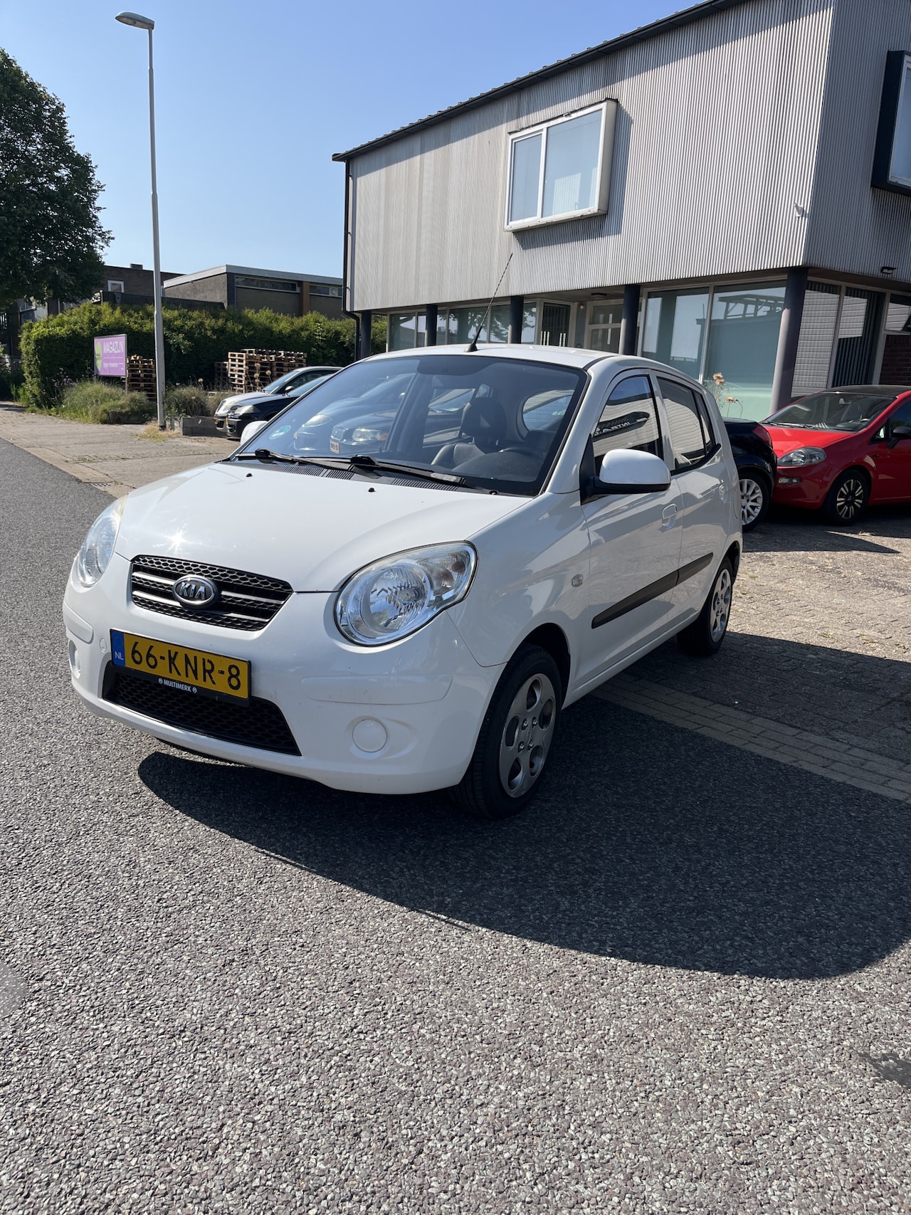 Kia Picanto - 1.0 X-pect 5 deurs Zeer nette super zuinige ( 1 op22) Kia. Apk 13-04-2027 - AutoWereld.nl