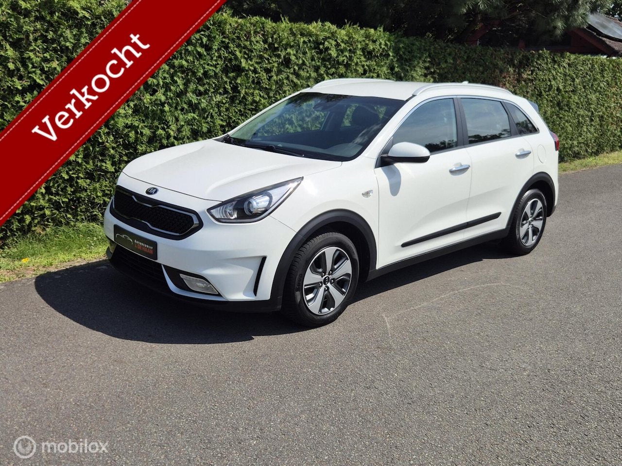 Kia Niro - 1.6 GDi Hybrid 1e Eigenaar Climate-cruise control Navi Camera - AutoWereld.nl