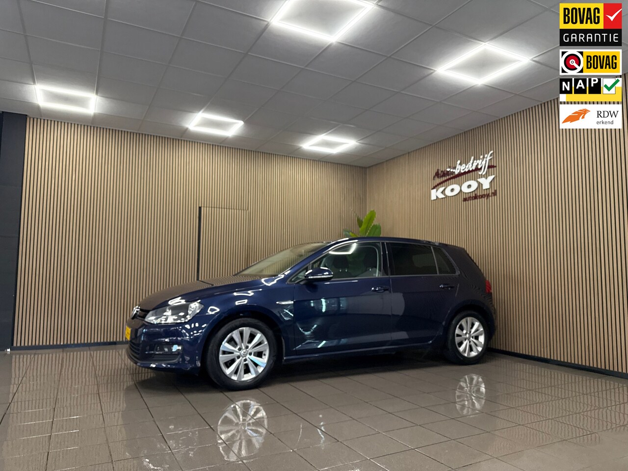 Volkswagen Golf - 1.0 TSI Business Edition Connected * Trekhaak / Navigatie / Camera / NL Auto * - AutoWereld.nl