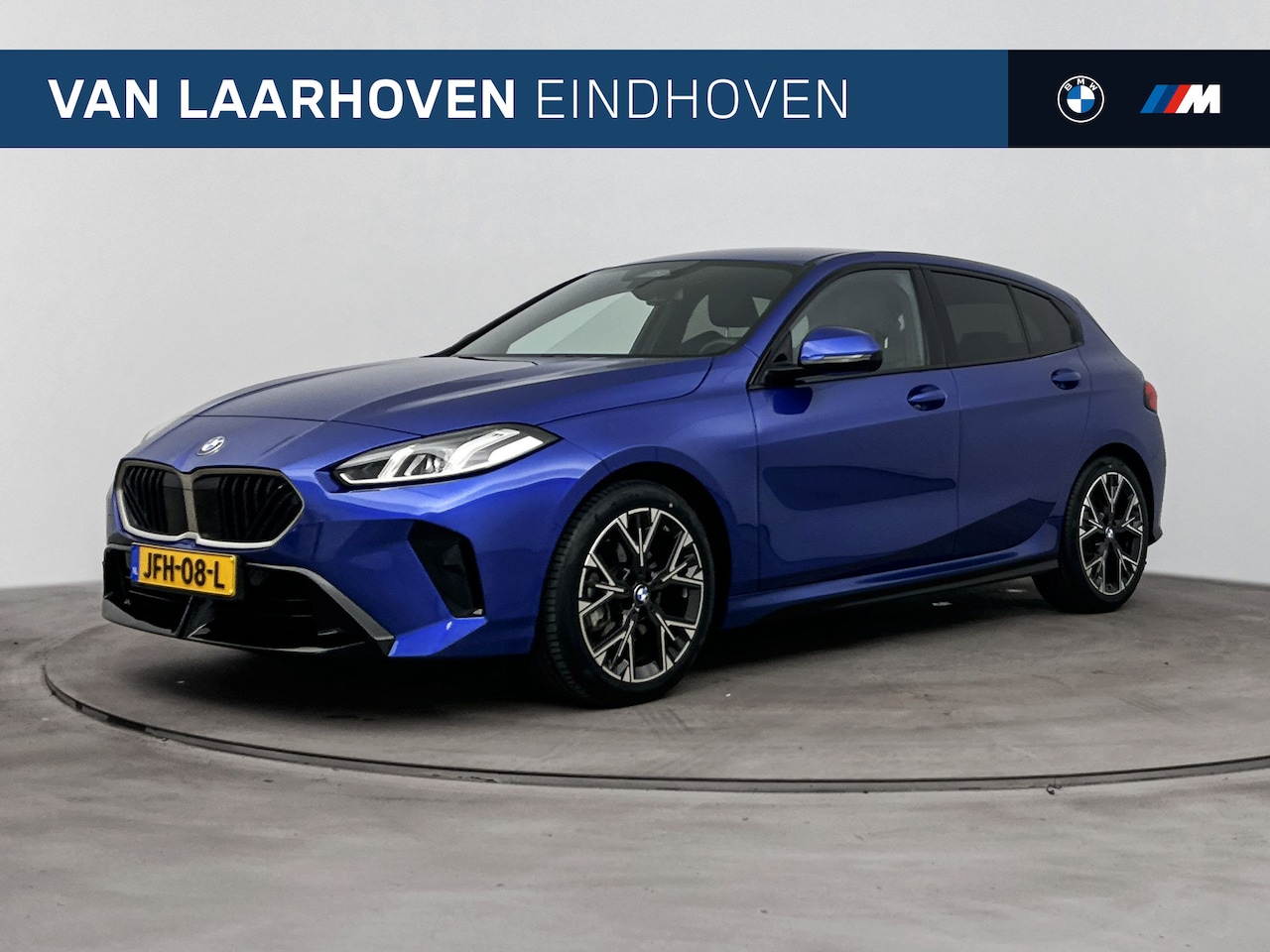 BMW 1-serie - 120 M Sport Automaat / Sportstoelen / Achteruitrijcamera / M Adaptief onderstel / Parking - AutoWereld.nl