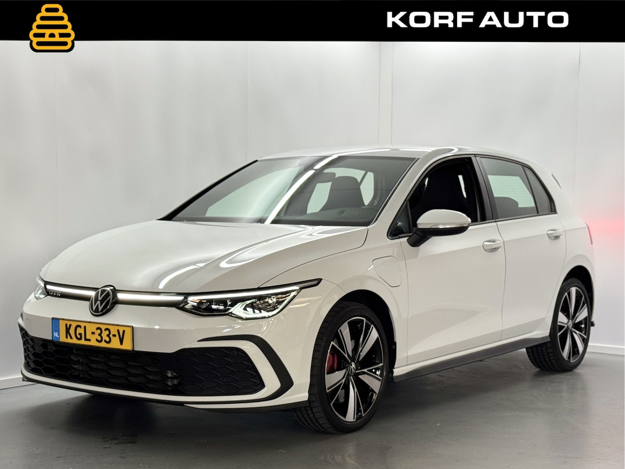 Volkswagen Golf - 1.4 eHybrid GTE / Virtual / Carplay / PDC - AutoWereld.nl