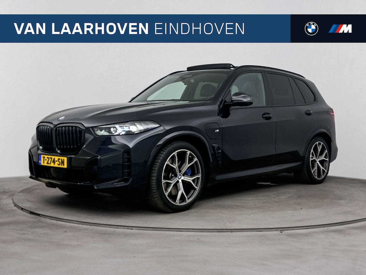 BMW X5 - xDrive50e M Sport Automaat / Panoramadak / Comfortstoelen / Comfort Access / Stoelverwarmi - AutoWereld.nl