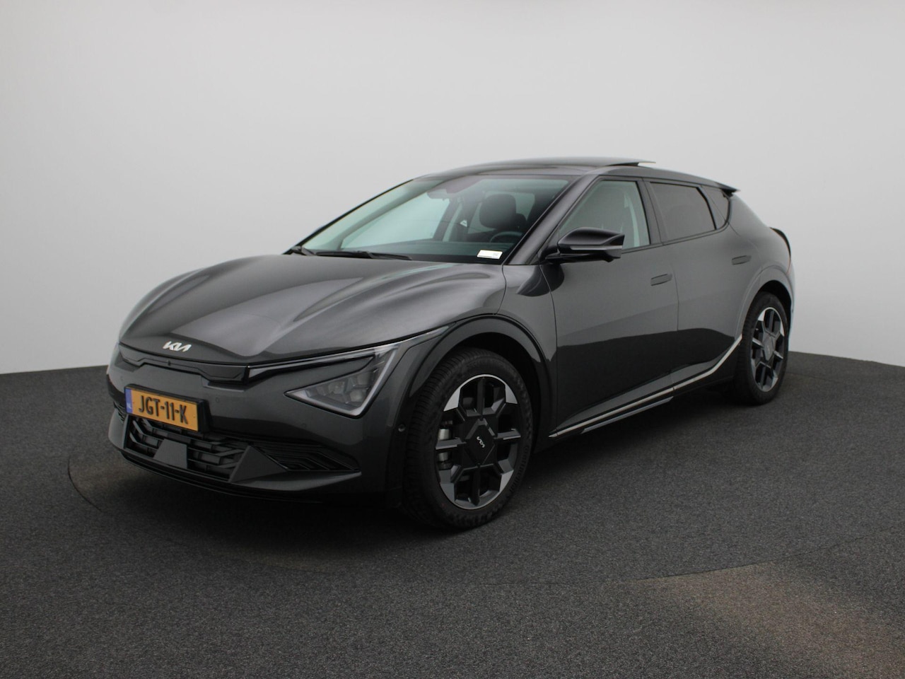 Kia EV6 - Plus Advanced 84 kWh | Panorama dak | Stuur- en stoelverwarming | Lederen bekleding | Navi - AutoWereld.nl