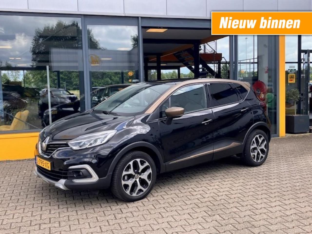Renault Captur - 1.2 TCE 120 pk Automaat Edition One - Navi - camera - trekhaak - all season banden - AutoWereld.nl