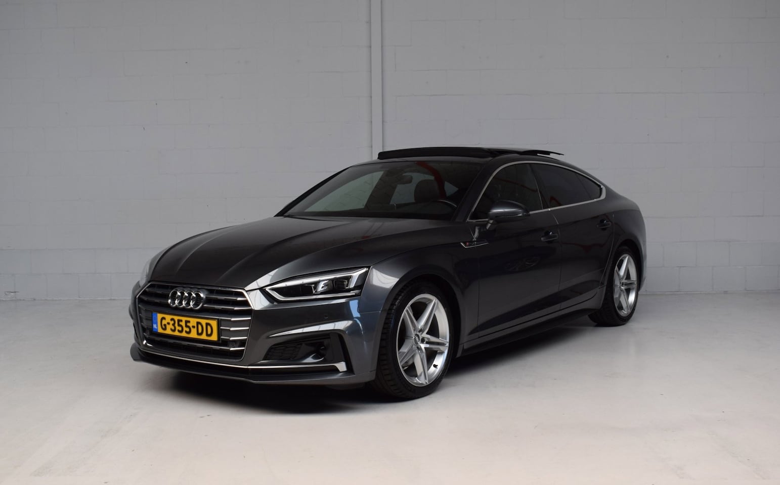 Audi A5 Sportback - 2.0 40TFSI Sport S-line 190PK PANORAMADAK, VIRTUAL, ADAPT.CRUISE, TREKHAAK, NAP - AutoWereld.nl