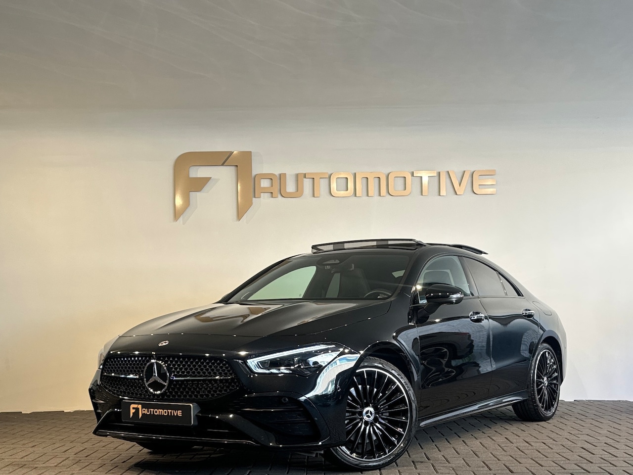 Mercedes-Benz CLA-Klasse - 250 e AMG Line Pano|Burmeister|Memory|360 Camera|Keyless - AutoWereld.nl