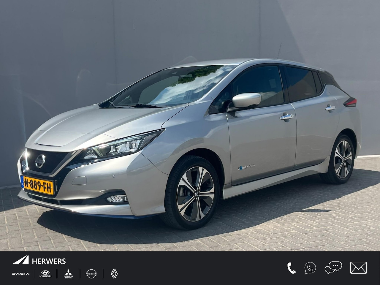 Nissan LEAF - e+ Tekna 62 kWh / SOH 97%/ Stoelverwarming voor en achter / 100% dealer onderhouden / 360 - AutoWereld.nl