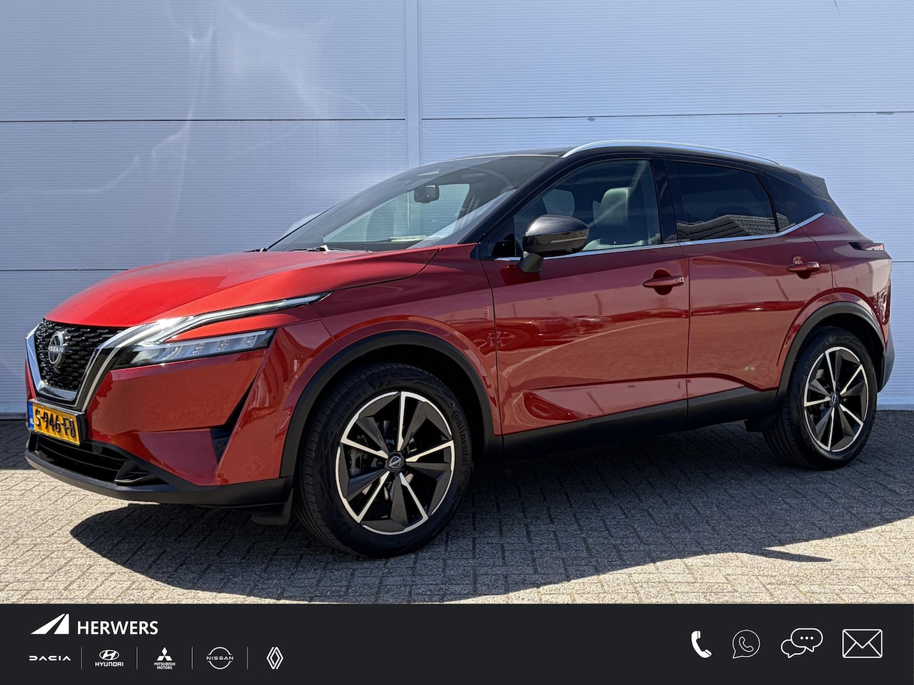 Nissan Qashqai - 1.3 MHEV Tekna / Trekhaak ( 1400 kg ) / Panoramadak / Airco (automatisch) / - AutoWereld.nl