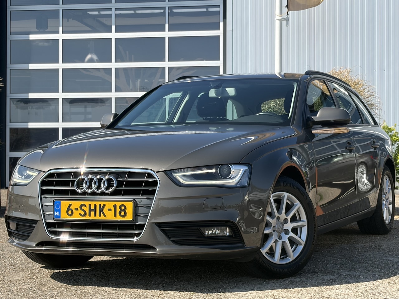 Audi A4 Avant - 1.8 TFSI Pro Line 170pk | Audio-navigatie full map | Bi-xenon koplampen | Cruise control | - AutoWereld.nl