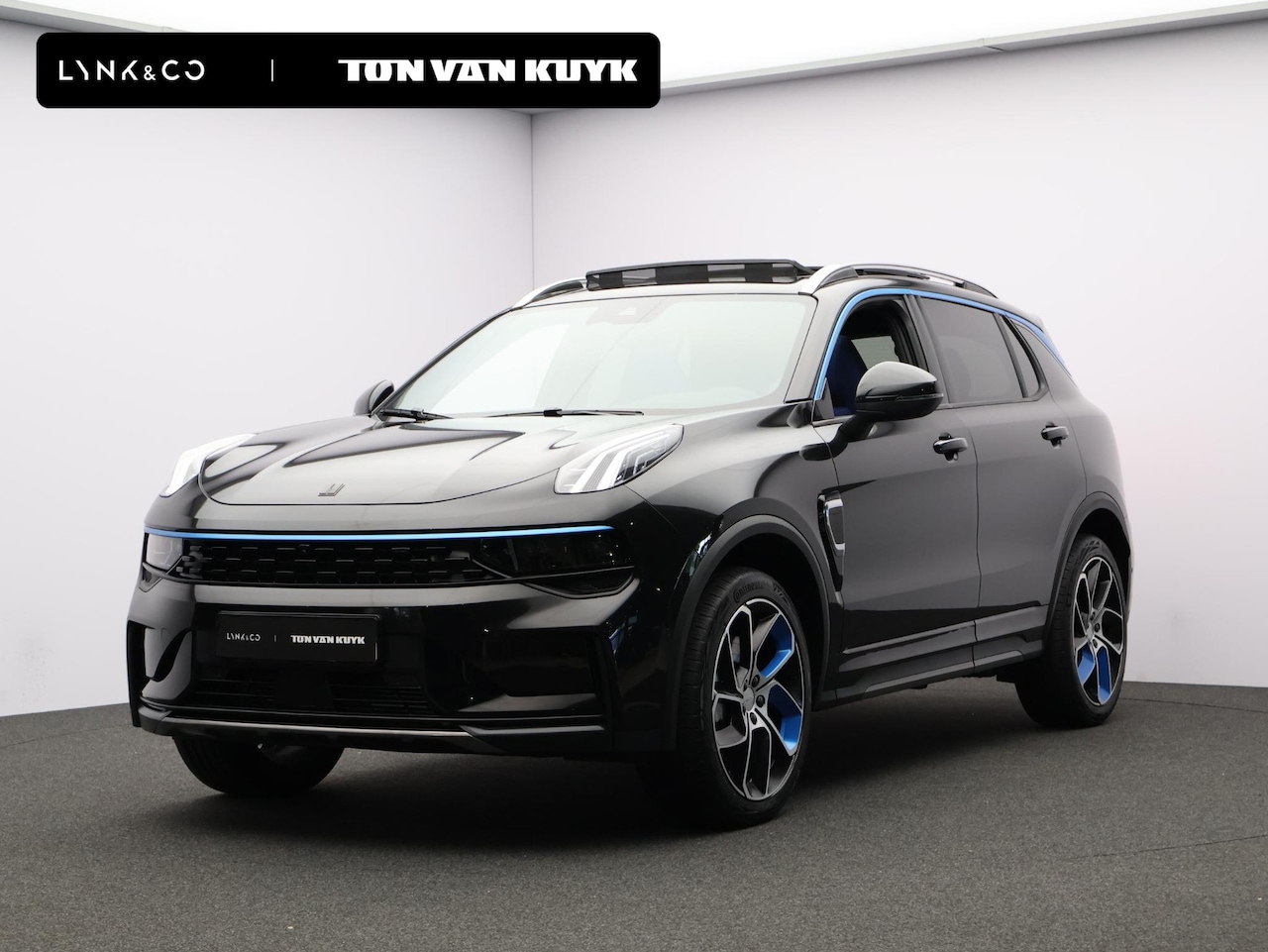 Lynk & Co 01 - 1.5 / Carplay / Camera / Adaptive Cruise / Panoramadak / Dodehoekdetectie / Stoelverwarmin - AutoWereld.nl