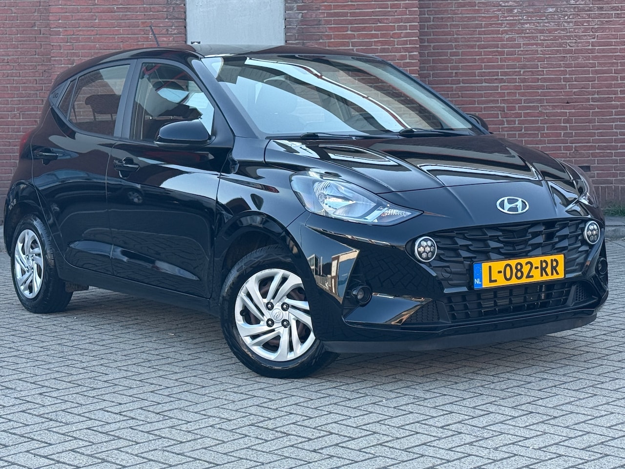 Hyundai i10 - 1.0 Comfort|5DRS|AIRCO|LANE-ASSIST|CARPLAY|LED - AutoWereld.nl